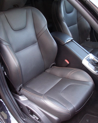 Volvo V60 Cross Country cena 62800 przebieg: 241000, rok produkcji 2015 z Rzeszów małe 631